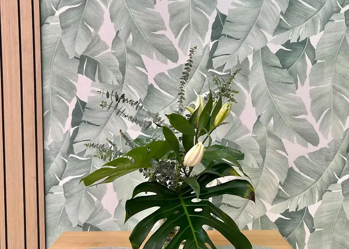 Olympia Palmalicious